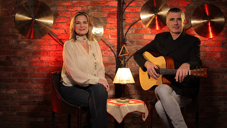 20 yıl sonra yeniden! Bertuğ Cemil ve Birsen Tezer’den ‘Yağmur’ düeti