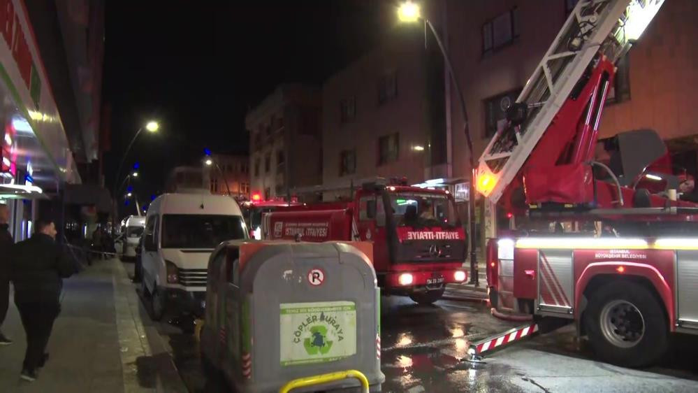 Küçükçekmece’nde Otel Yangını